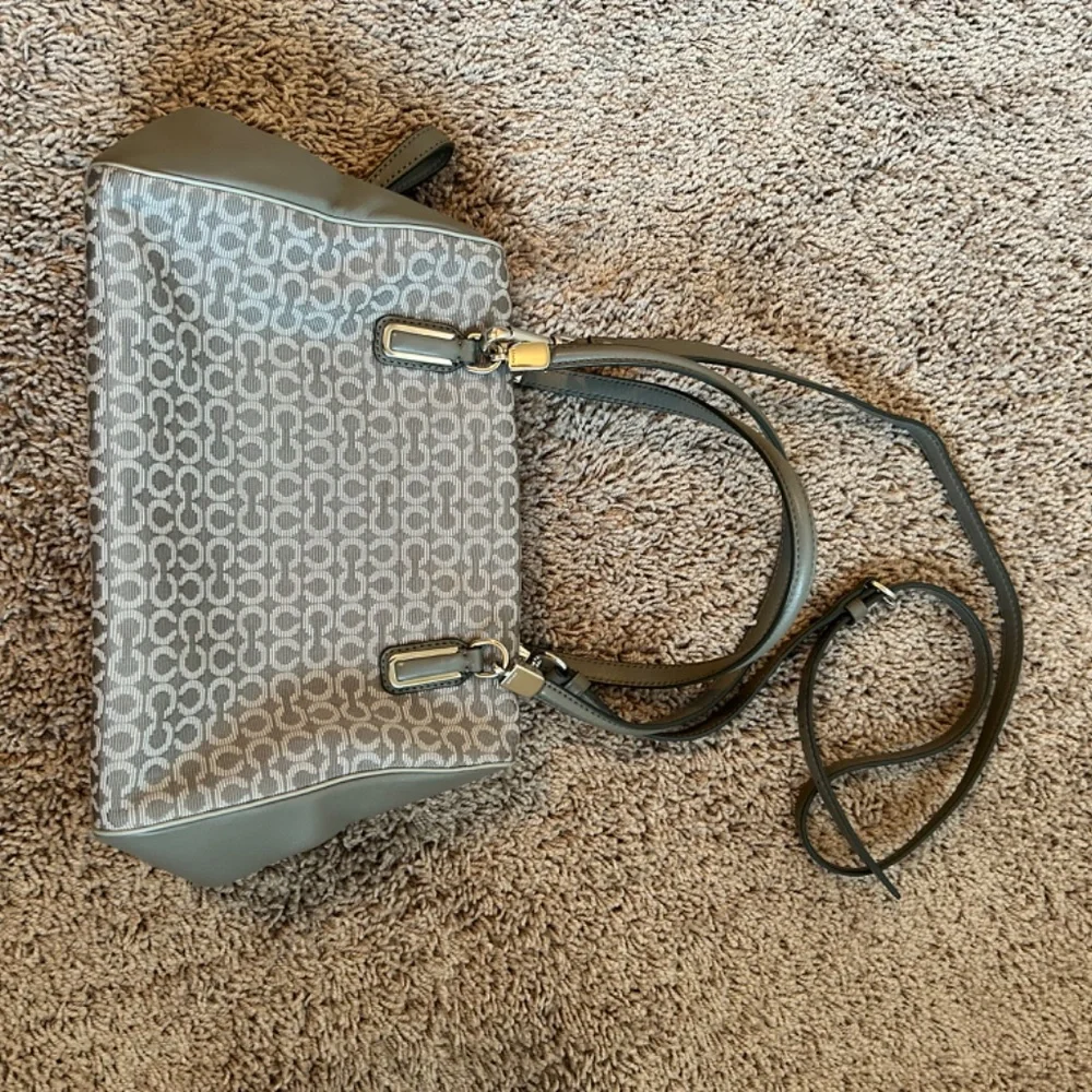 Like New Coach Signature Gray Jacquard & Leather Madison Satchel #D1394-25215